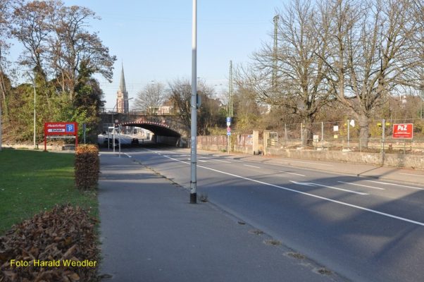 Vollsperrung am Sonntag: Neue Fahrbahndecke für Breitenbachstraße