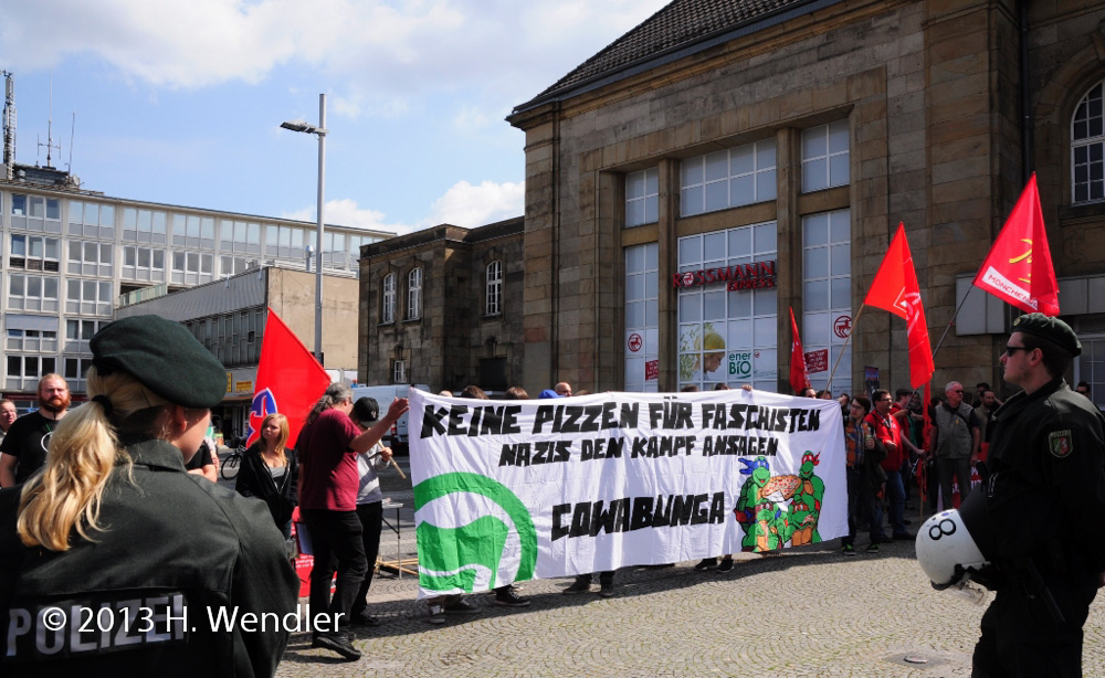 Lied der Schlümpfe für die Rechtsextremisten