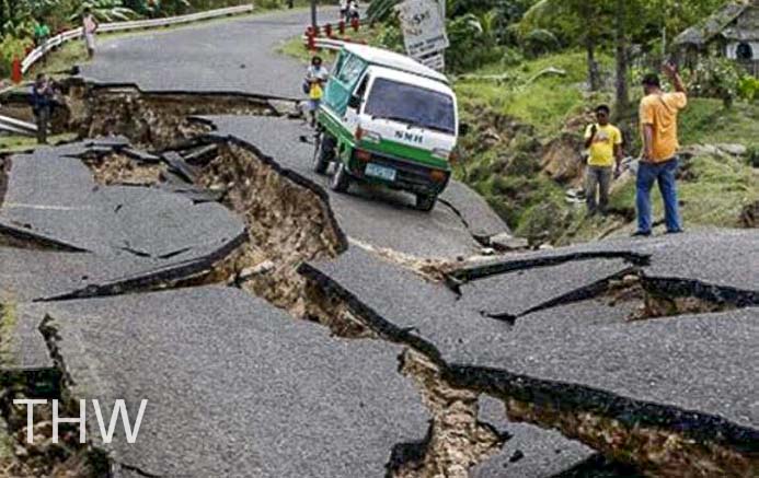 Erdbeben in Nepal: THW entsendet Voraus- und SEEWA-Team