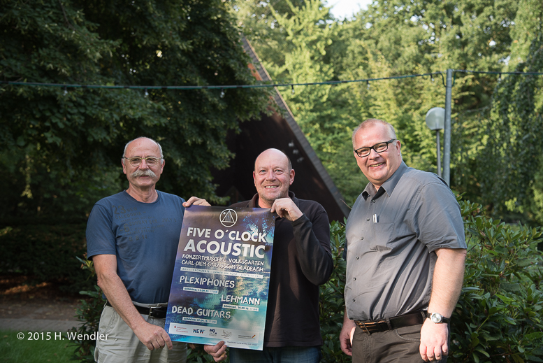 Konzertmuschel im Volksgarten beendet Dornröschenschlaf: FIVE O’CLOCK ACOUSTIC: Plexiphones, Lehmann und Dead Guitars spielen im Volksgarten