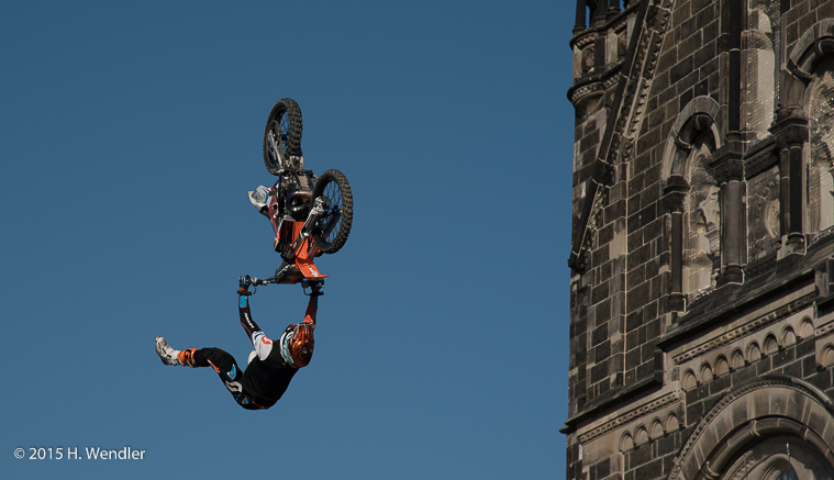 Flic Flac: Nervenkitzel, Adrenalin – Mehr geht nicht  mit Videos