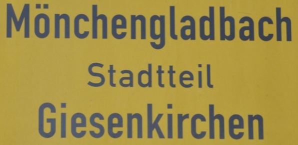 Wahlgeschenke? – Zebrastreifen und Verkehrsinsel in Giesenkirchen