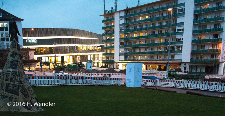 Rat beschließt Namen „Sonnenhausplatz“ für den Platz zwischen Sonnenhaus und Parkgelände