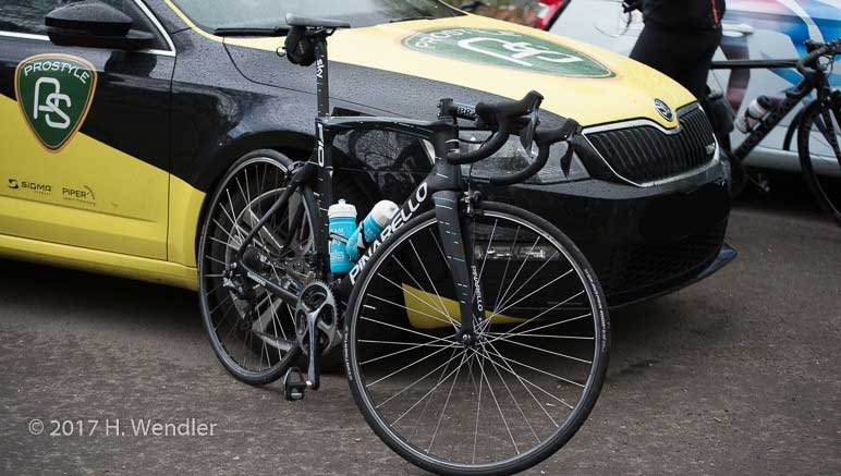 Drohnenflug über Veranstaltungsbereich verboten Stadt weist zur Tour de France auf neue Drohnen-Regelung hin