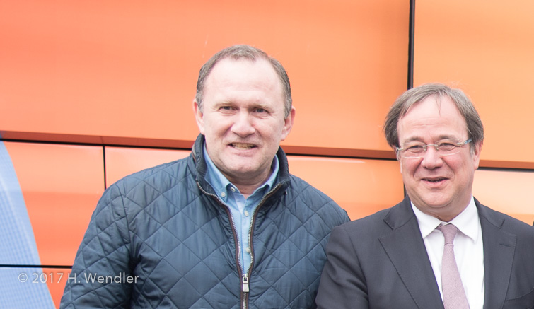 Boss (CDU)/Laschet (CDU) – vor Jahren Verstorbene um ihre Stimmen gebeten