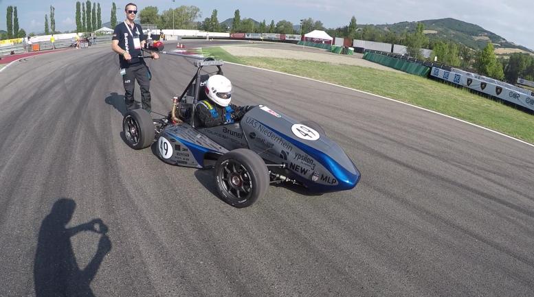 Hochschule Niederrhein: HSNR-Racing-Team mit überzeugendem Auftritt in Italien