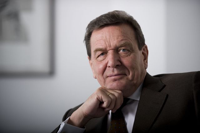 Bundeskanzler a.D. Gerhard Schröder am Montag, 16. Oktober, in Mönchengladbach – Restkarten zu kaufen