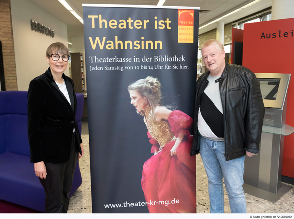 Theater eröffnet Vorverkaufsstelle in der Bibliothek