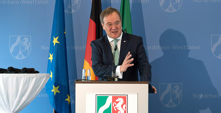 „Benediktpreis von Mönchengladbach“ –Armin Laschet hält Laudatio auf Gunter Demnig