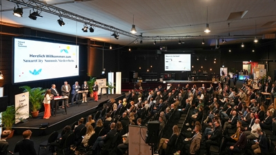 SmartCity-Summit.Niederrhein – gemeinsamer Rundgang durch den Expo-Bereich