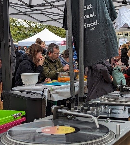 Schnippeldisko auf dem Rheydter Markt