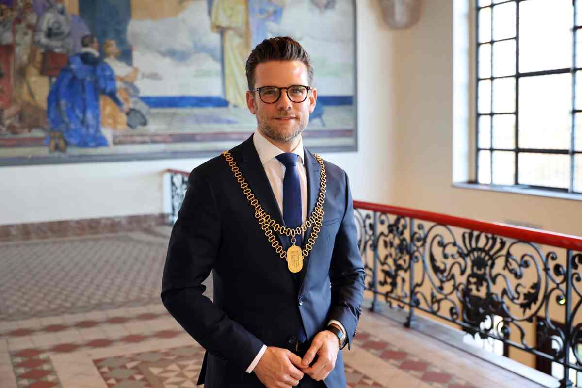 OB Felix Heinrichs bietet Sprechstunde im Rathaus Abtei an