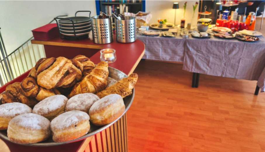 Einladung zu kostenlosem Marktfrühstück im Parteibüro