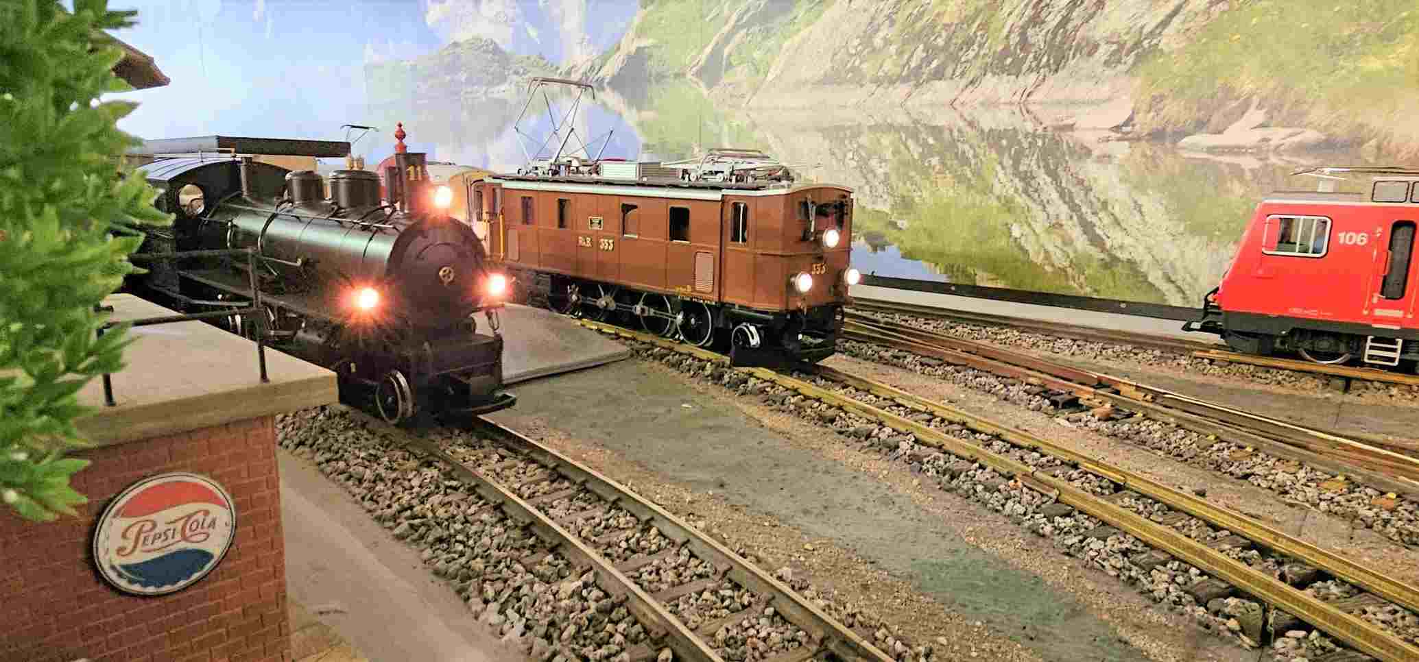 Genießen Sie mit uns unsere Modellbahnanlagen mit Dampf, Diesel und Elektroloks.